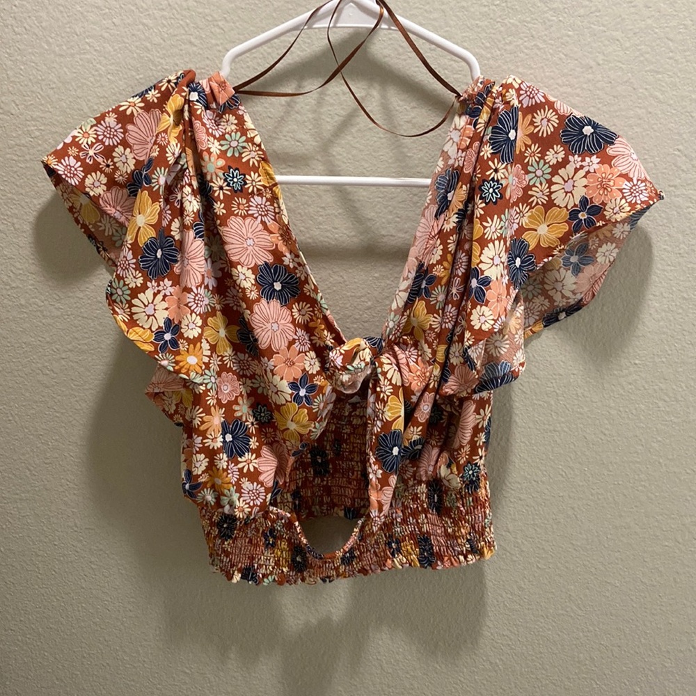 Flower print shirt-cropped
